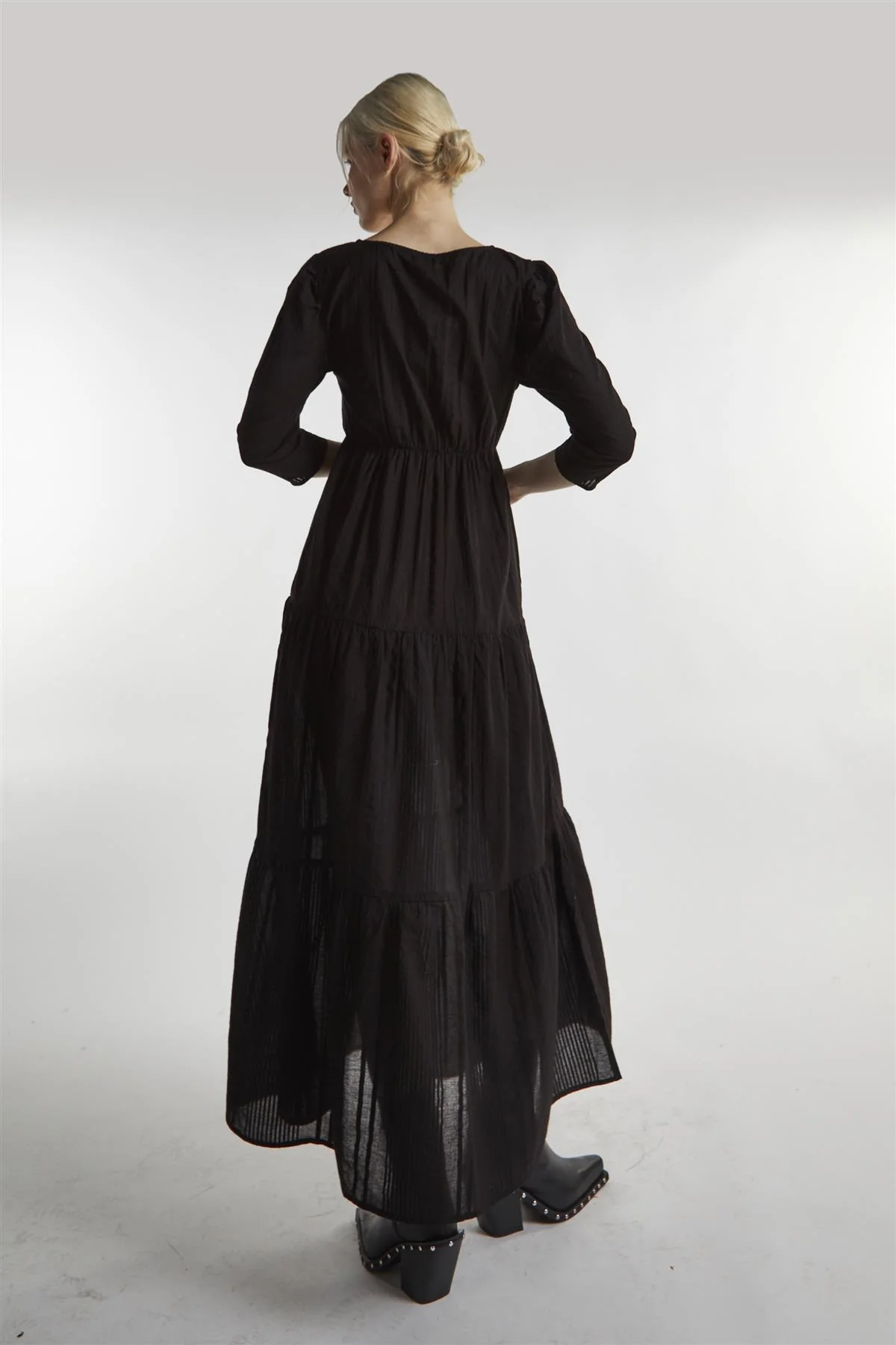 Black-Linen Cut-Out Maxi-Dress - Image 2