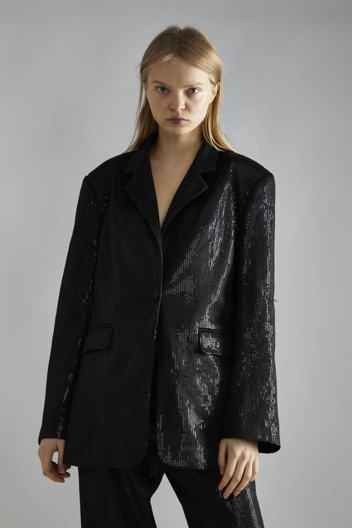 Black Metallic Sequin Oversized-Blazer - Image 3