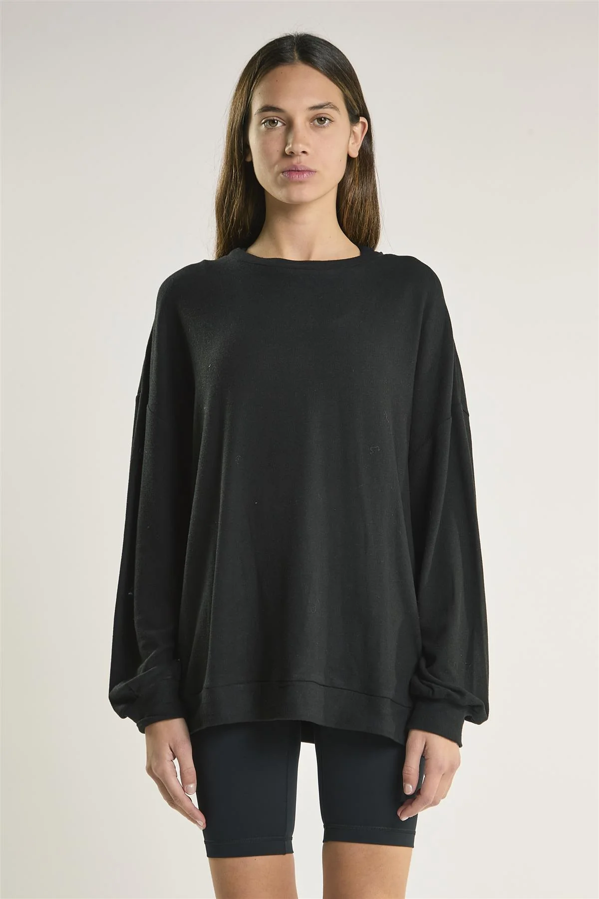 Black Oversized Sweatshirt - Image 3
