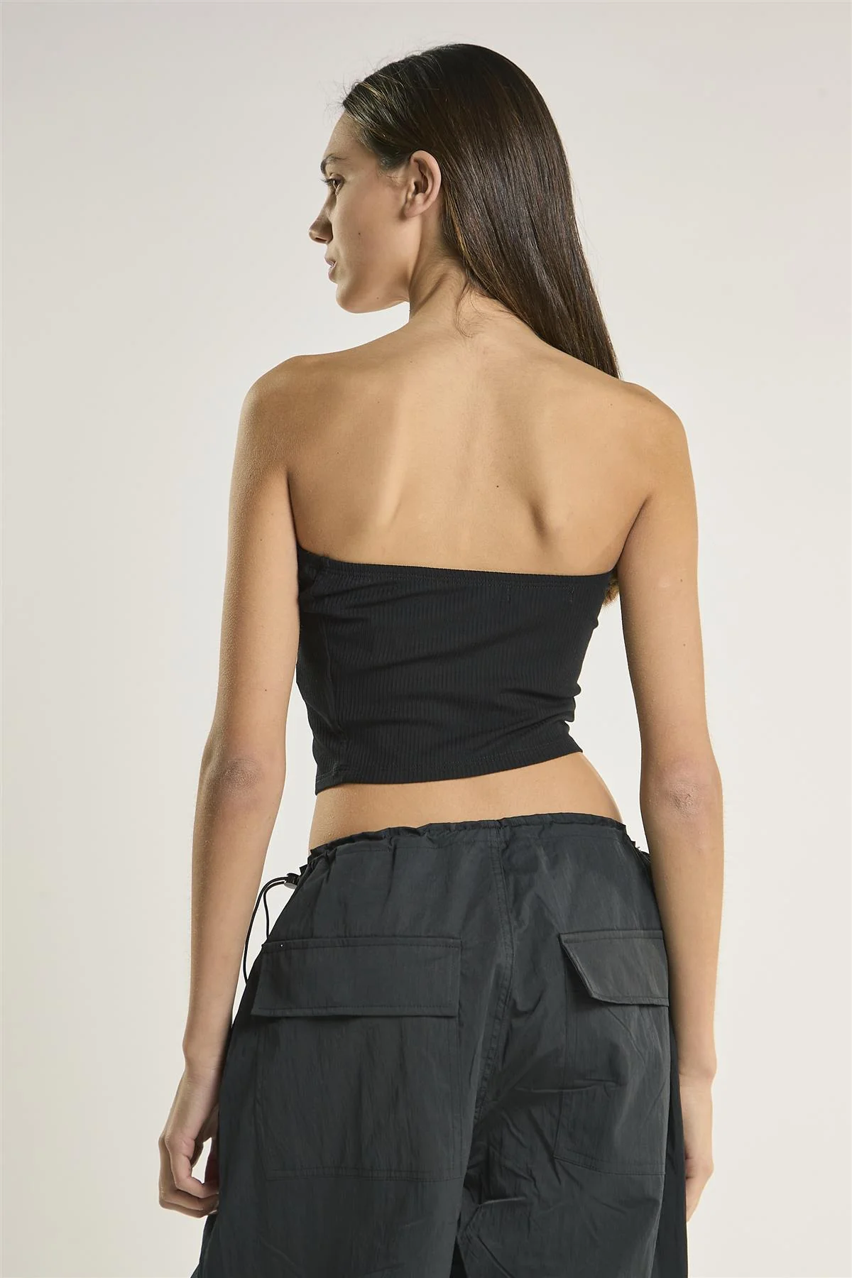 Black Ribbed-Bandeau Crop-Top - Image 2
