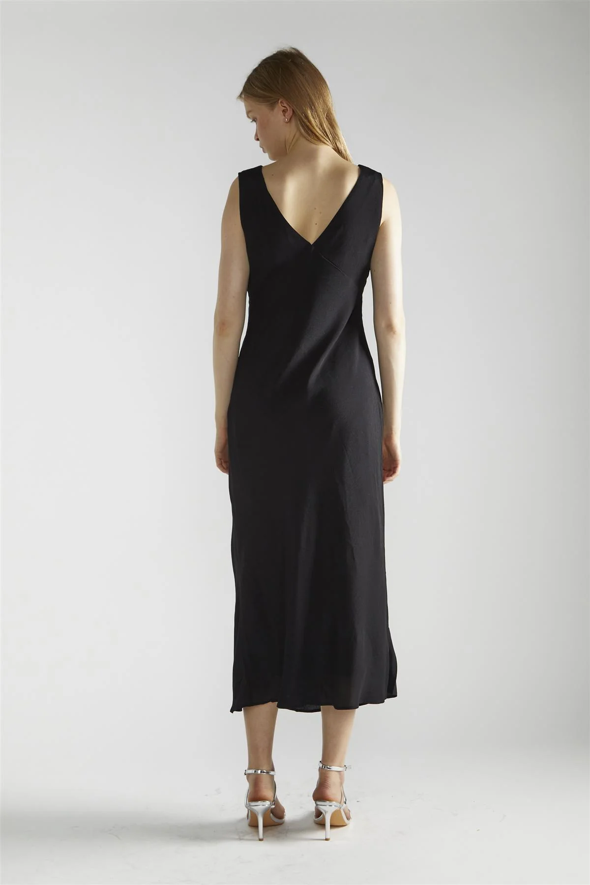 Black V-neck Midi-Dress - Image 2