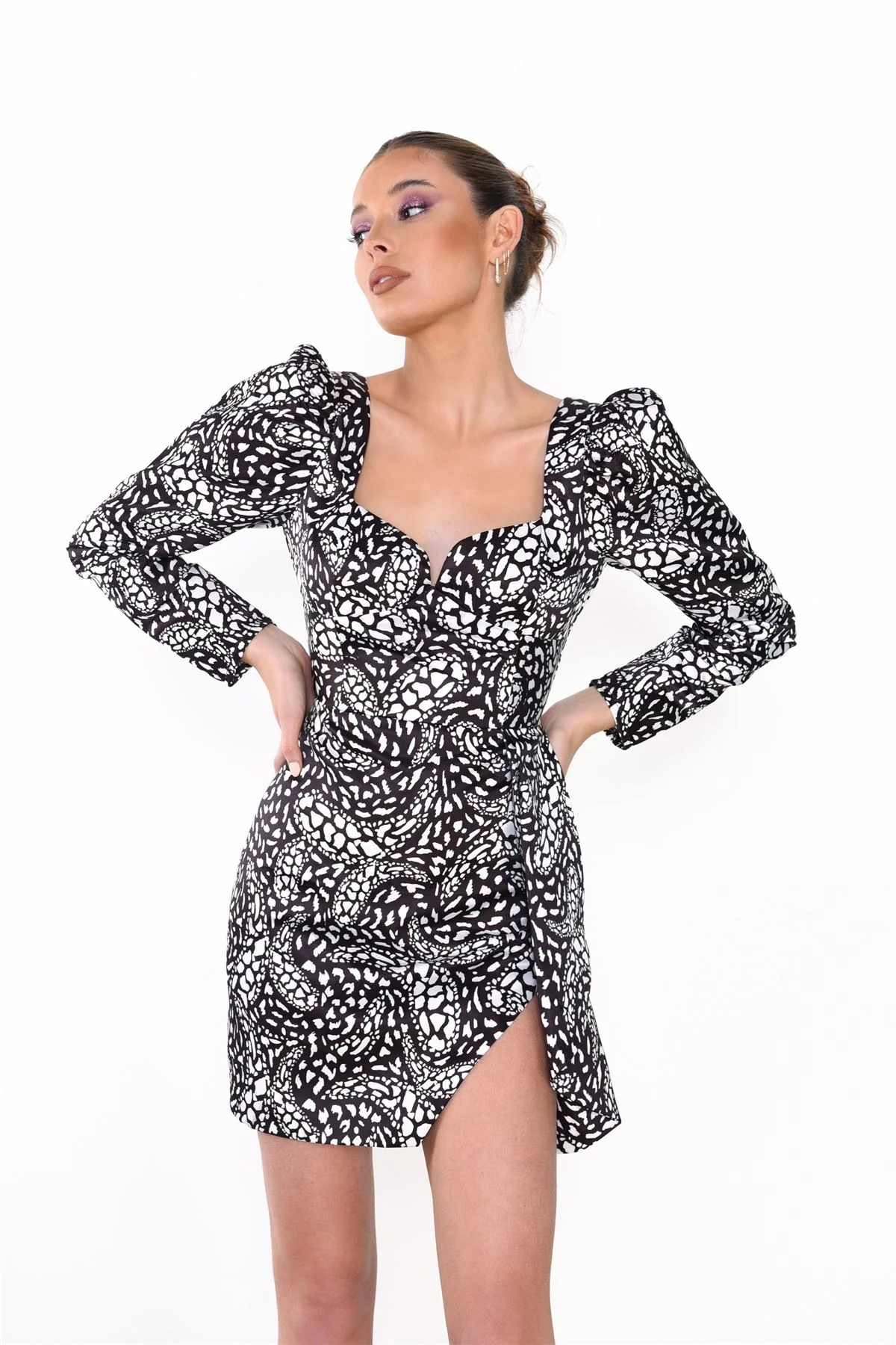 Black White Abstract Mono Satin Long Sleeve Mini Dress - Image 4