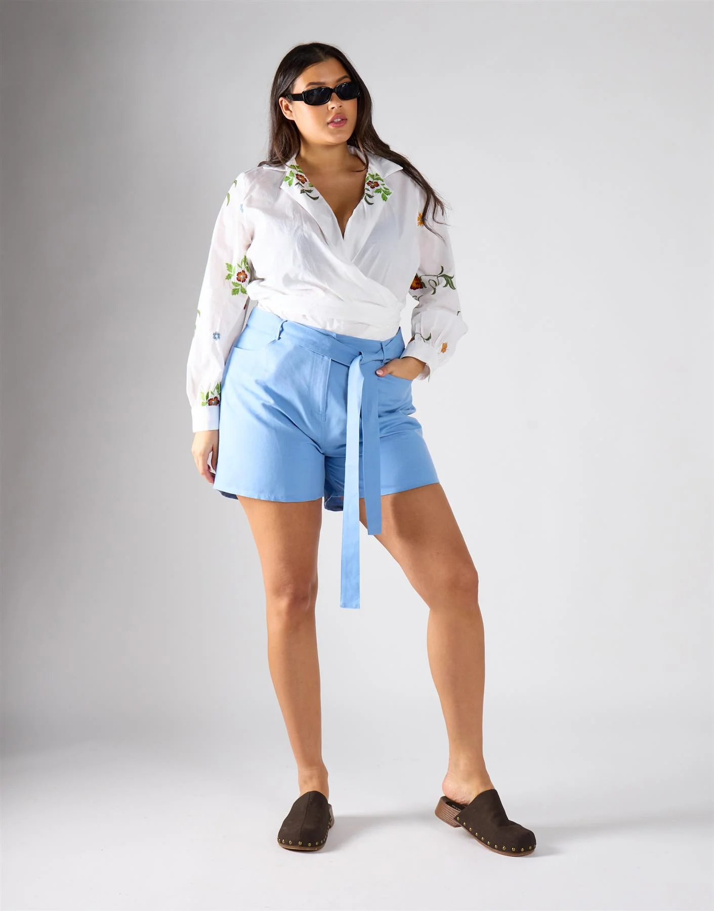Glamorous Curve Blue  Belted Shorts - Image 2