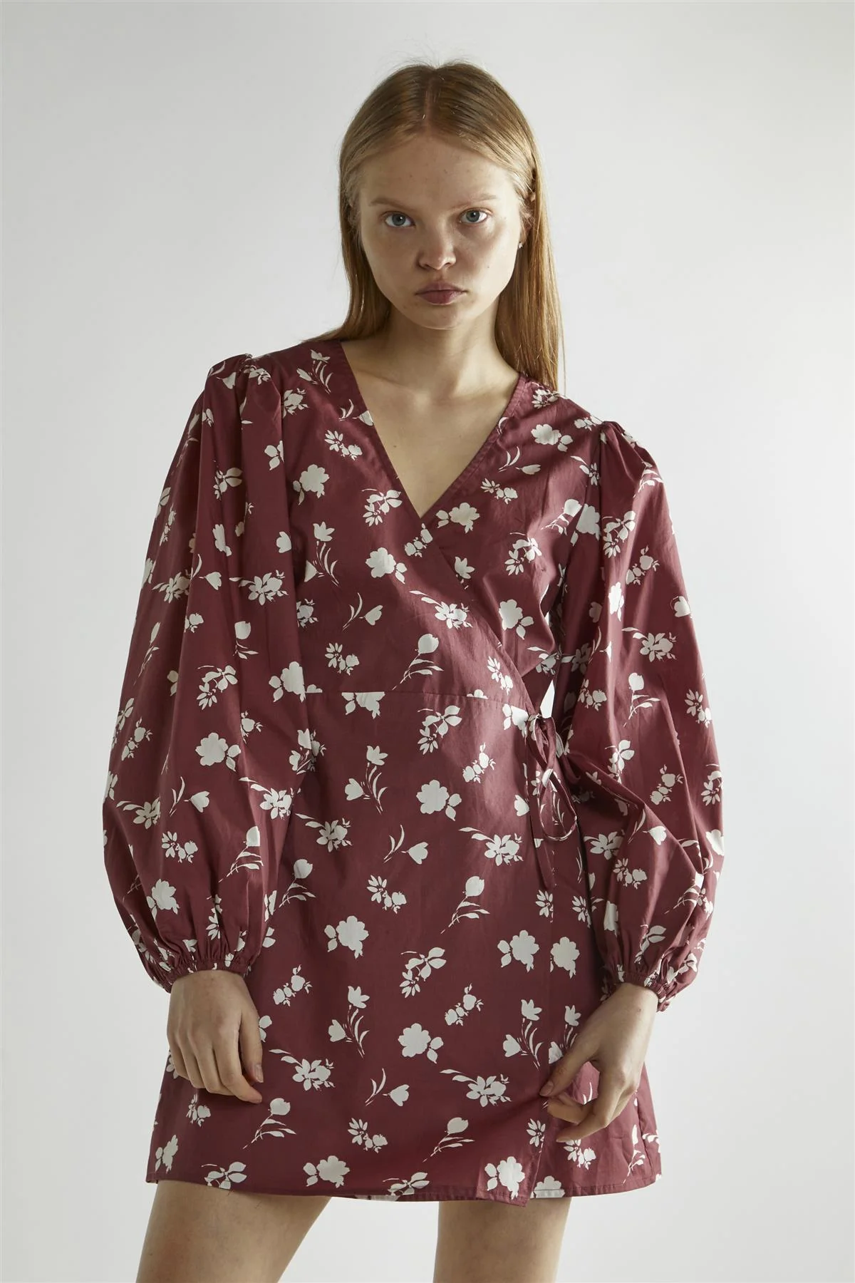 Burgundy-Floral Wrap Mini-Dress - Image 3