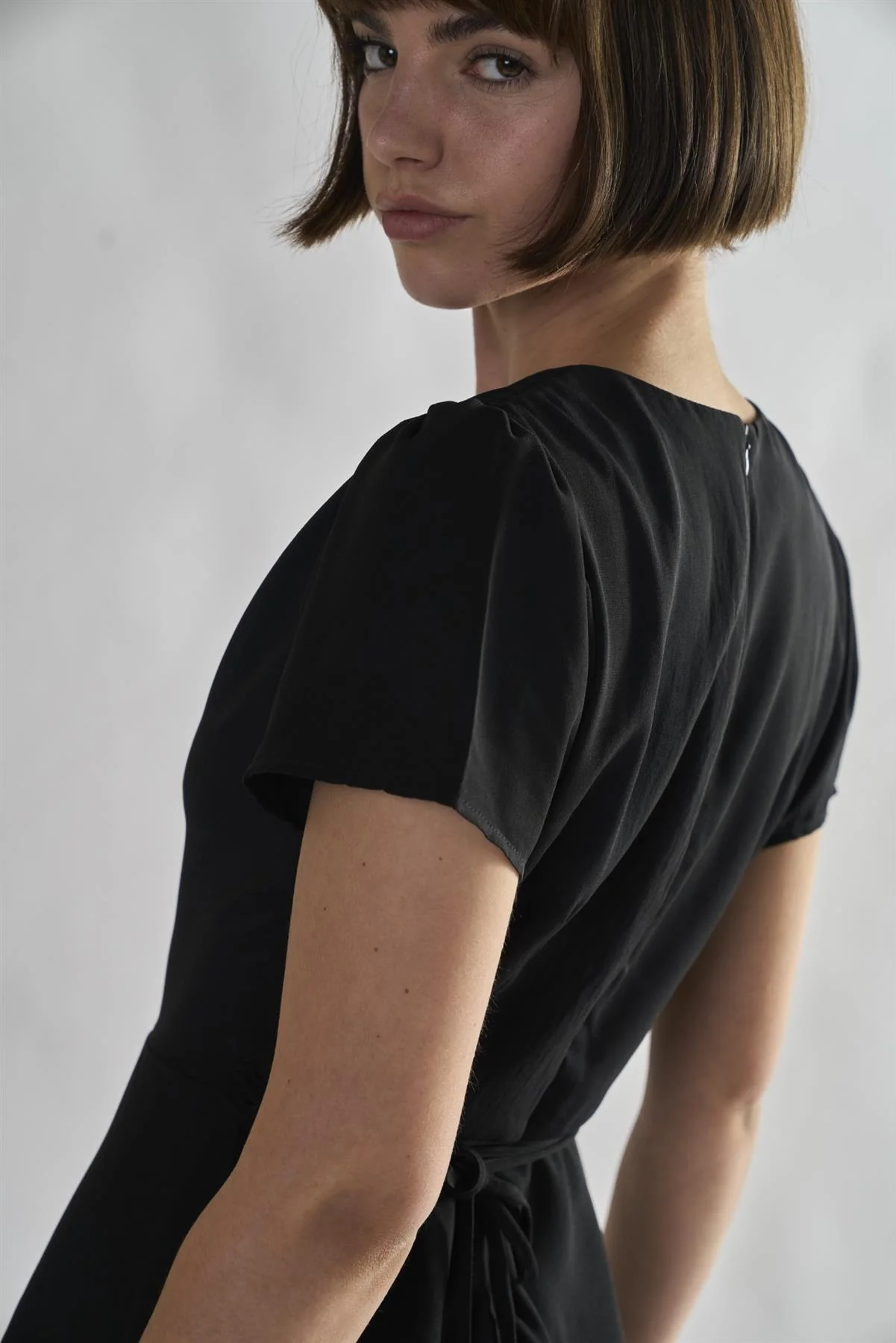 Black V-Neck Short Sleeve Mini Dress - Image 4