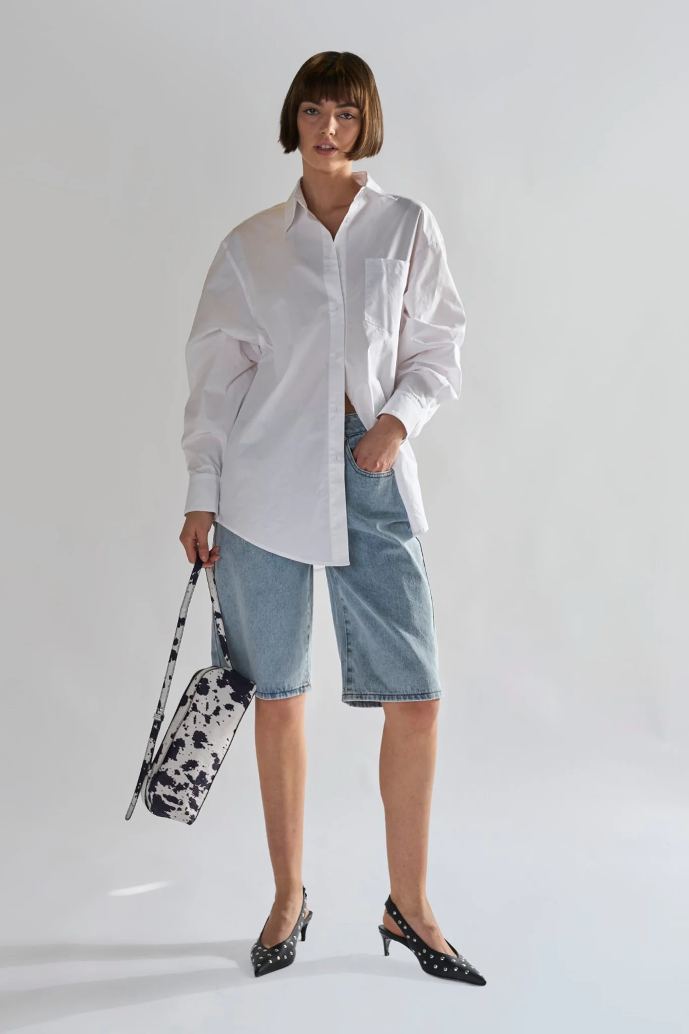 Dirty-Vintage Blue Denim Long -Shorts