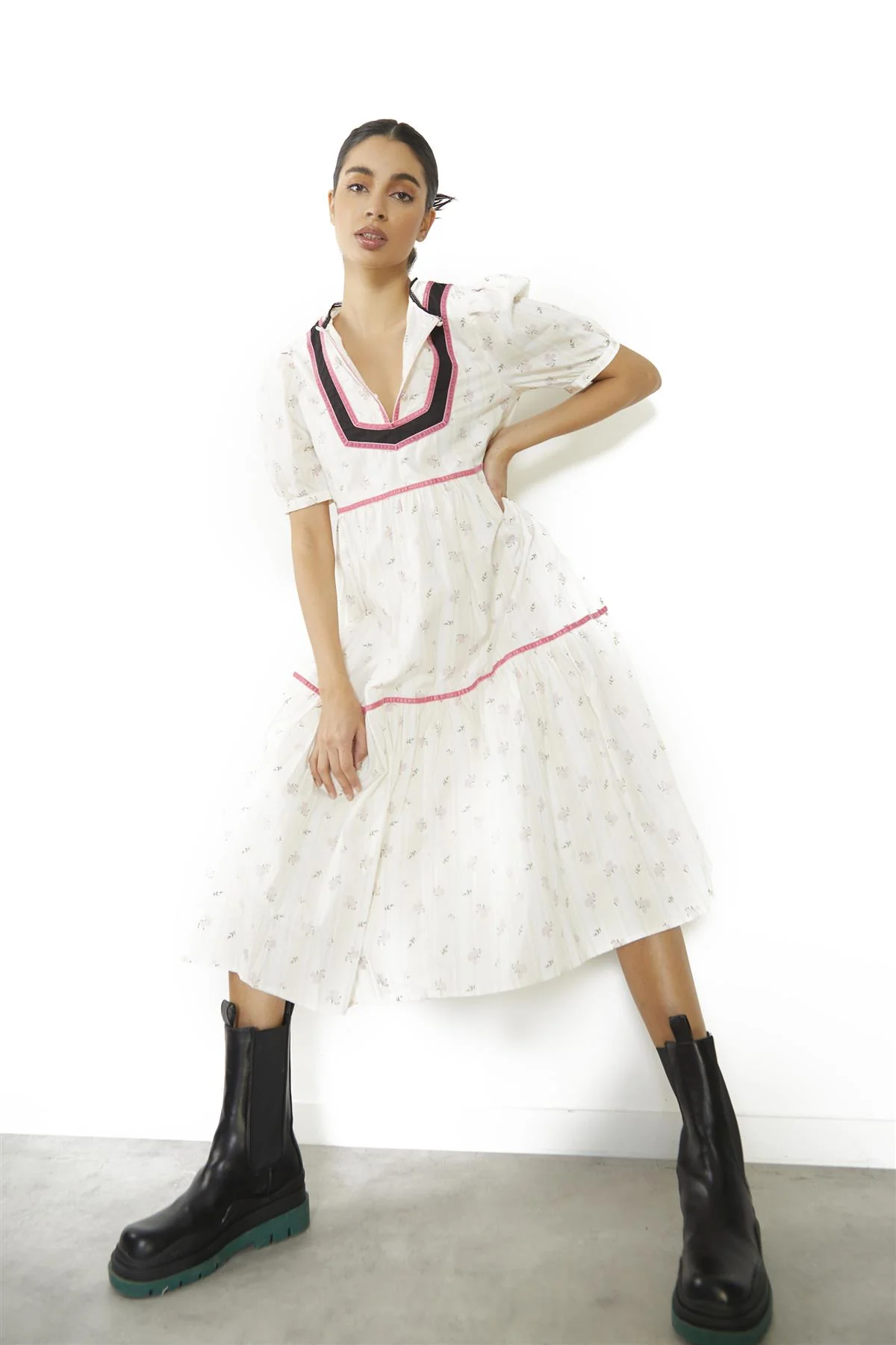 Ditsy-Rose Stripe-Black Button-Front Shift Midi-Dress - Image 3