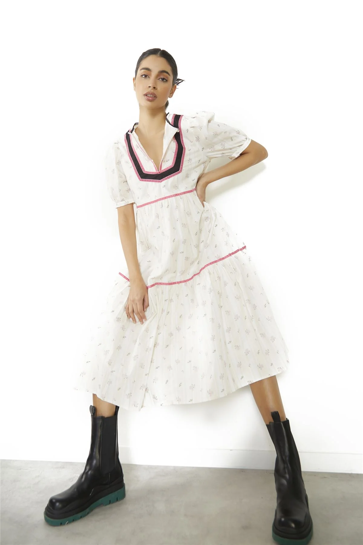 Ditsy-Rose Stripe-Black Button-Front Shift Midi-Dress - Image 4