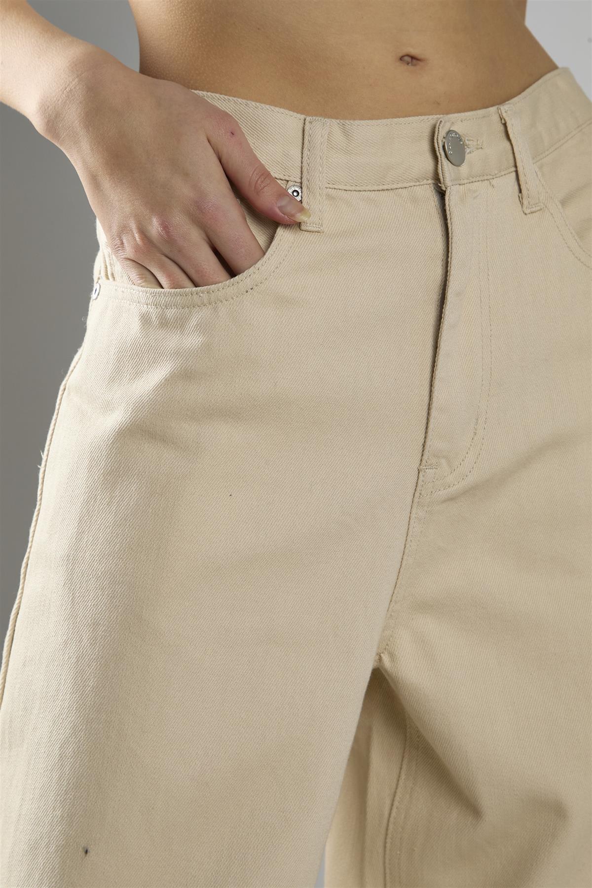 Ecru High-Waisted Straight-Leg Jeans - Image 4