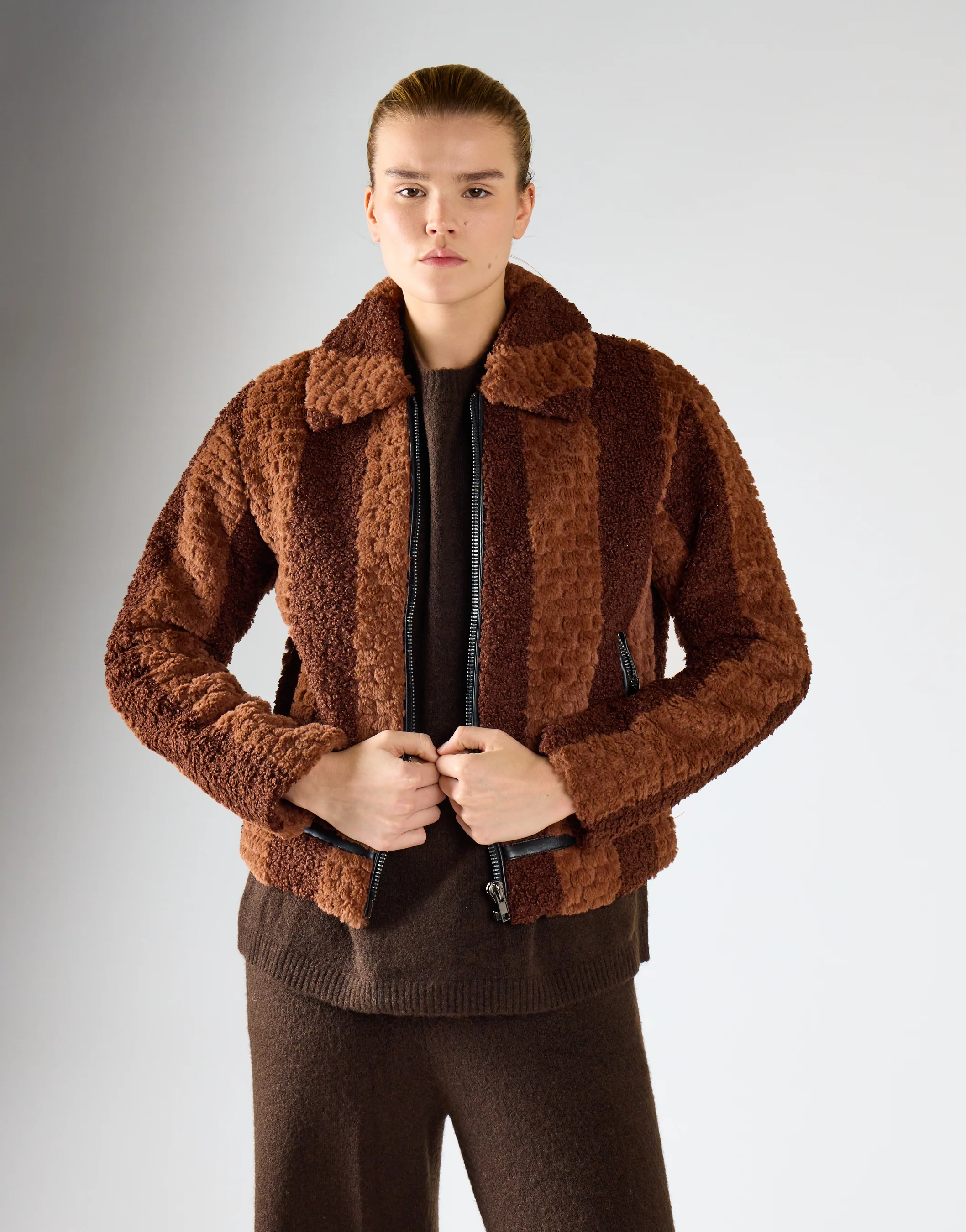 Full Sleeves Cardigan - Brown Stripe Fur - Image 3