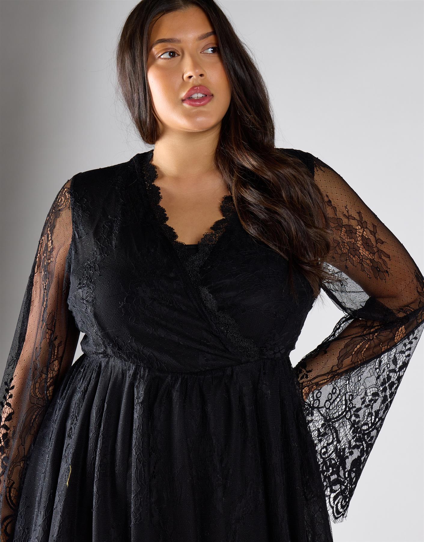 Glamorous Curve Black Maxi Dress - Image 3