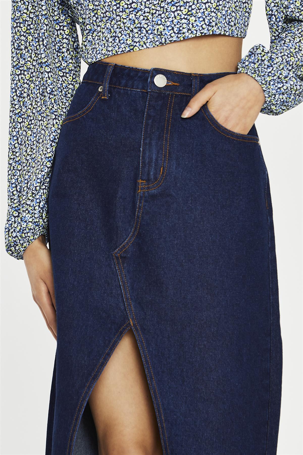 Indigo-Wash Denim Midi-Skirt - Image 4