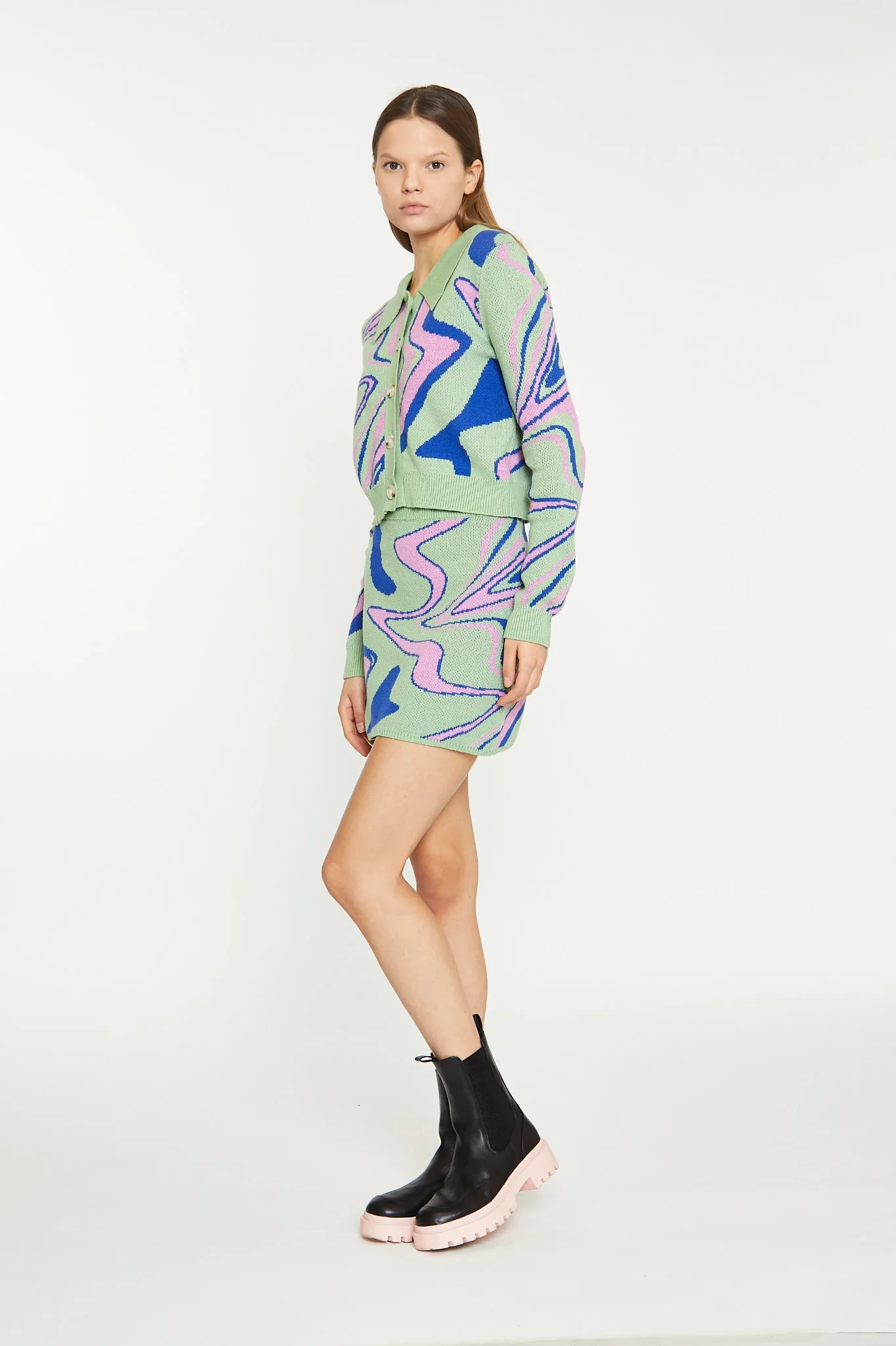 Marble Intarsia Cropped Cardigan - Image 4