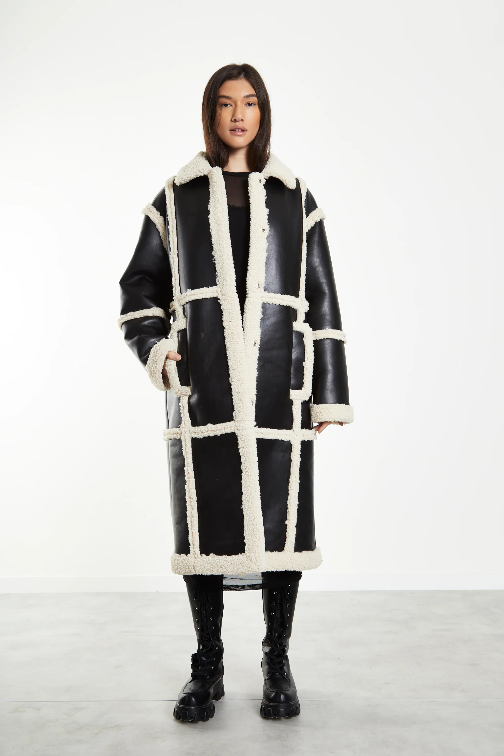 Glamorous Black Cream Long Shearling Seamed Coat with Collar - Image 4