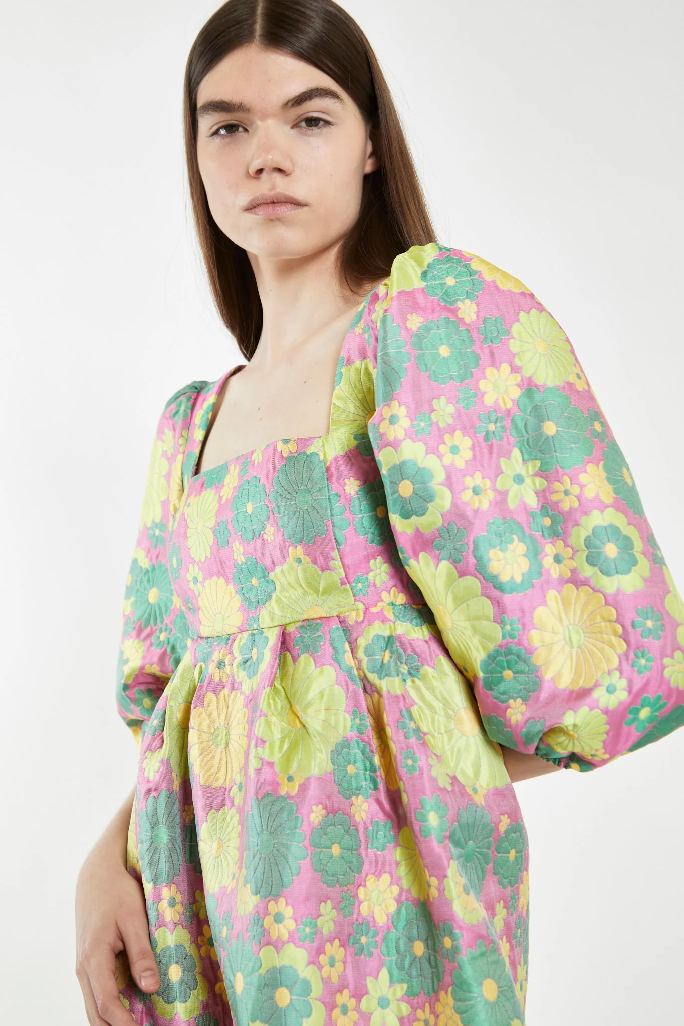 Pink-60s-Flower-Jacquard Babydoll Mini Dress - Image 4