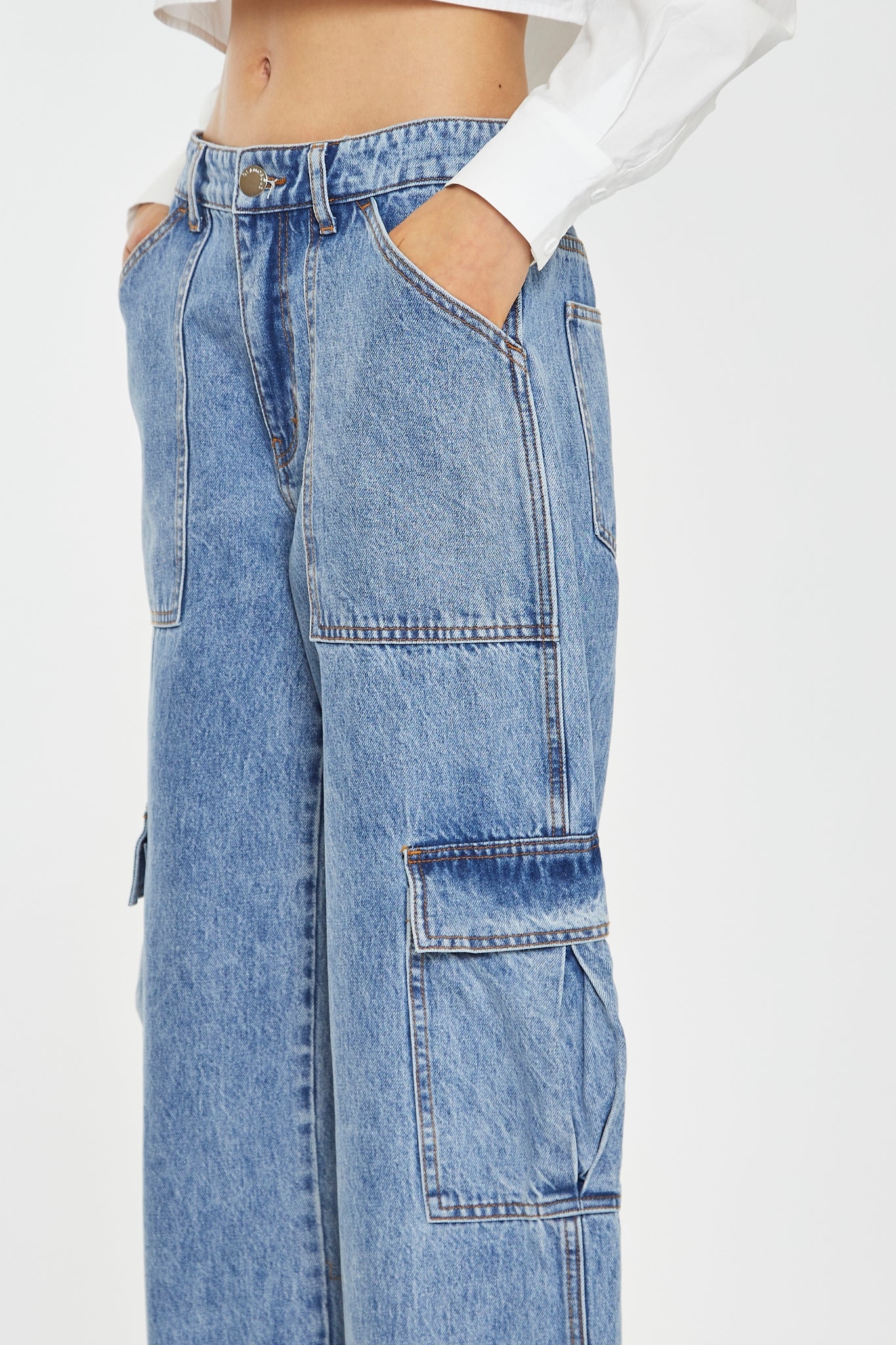 Mid Stonewash Cargo-Jeans - Image 7