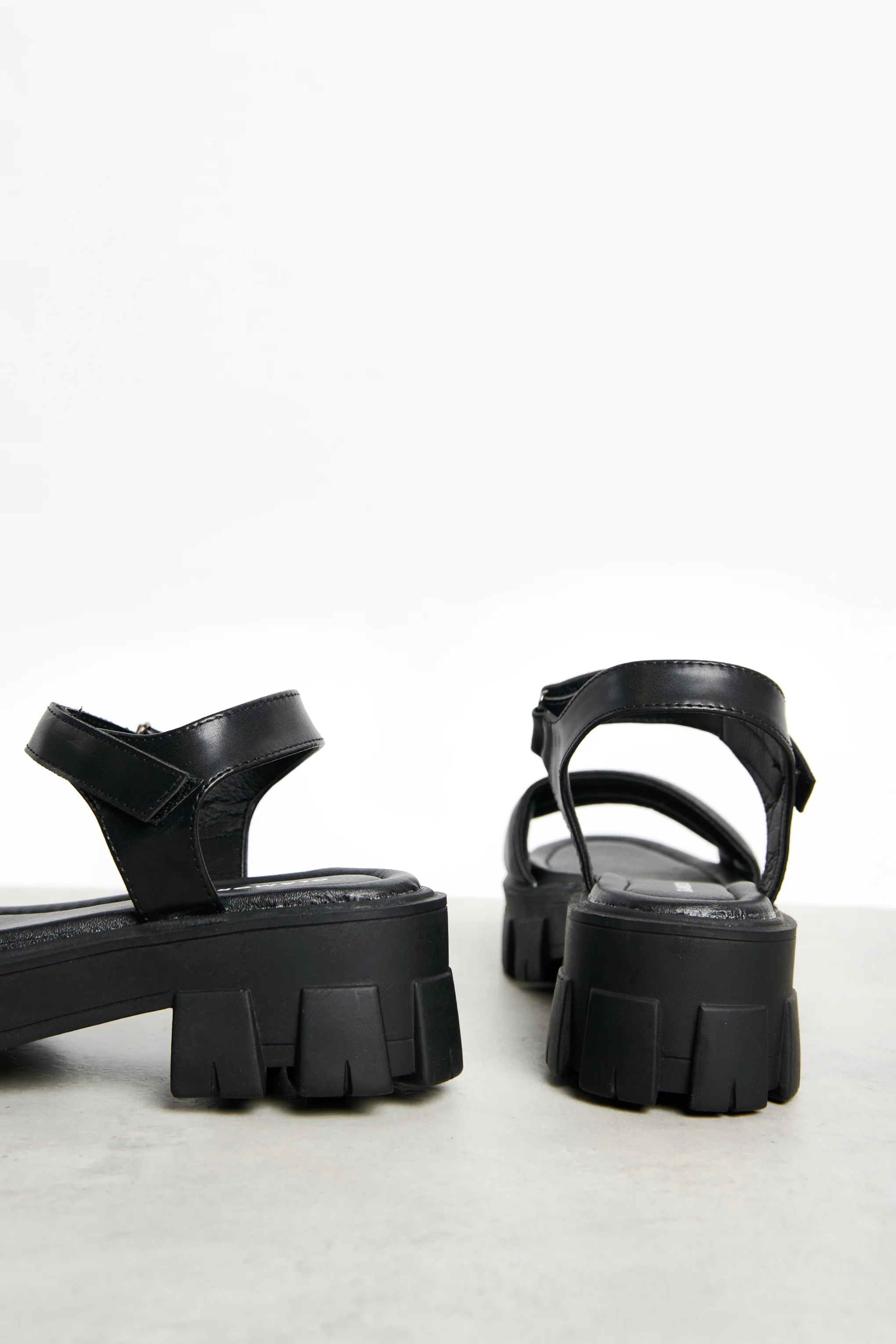 Glamorous Black Outdoor Chunky Sandals - Image 3