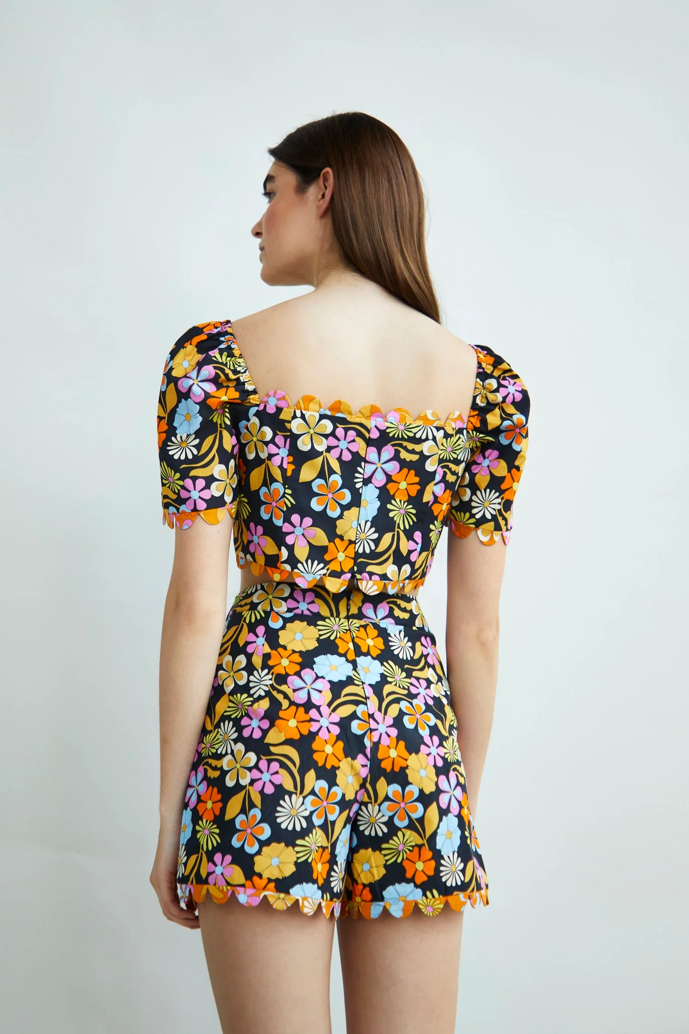 Glamorous Collection Scallop Edge Shorts - Image 2