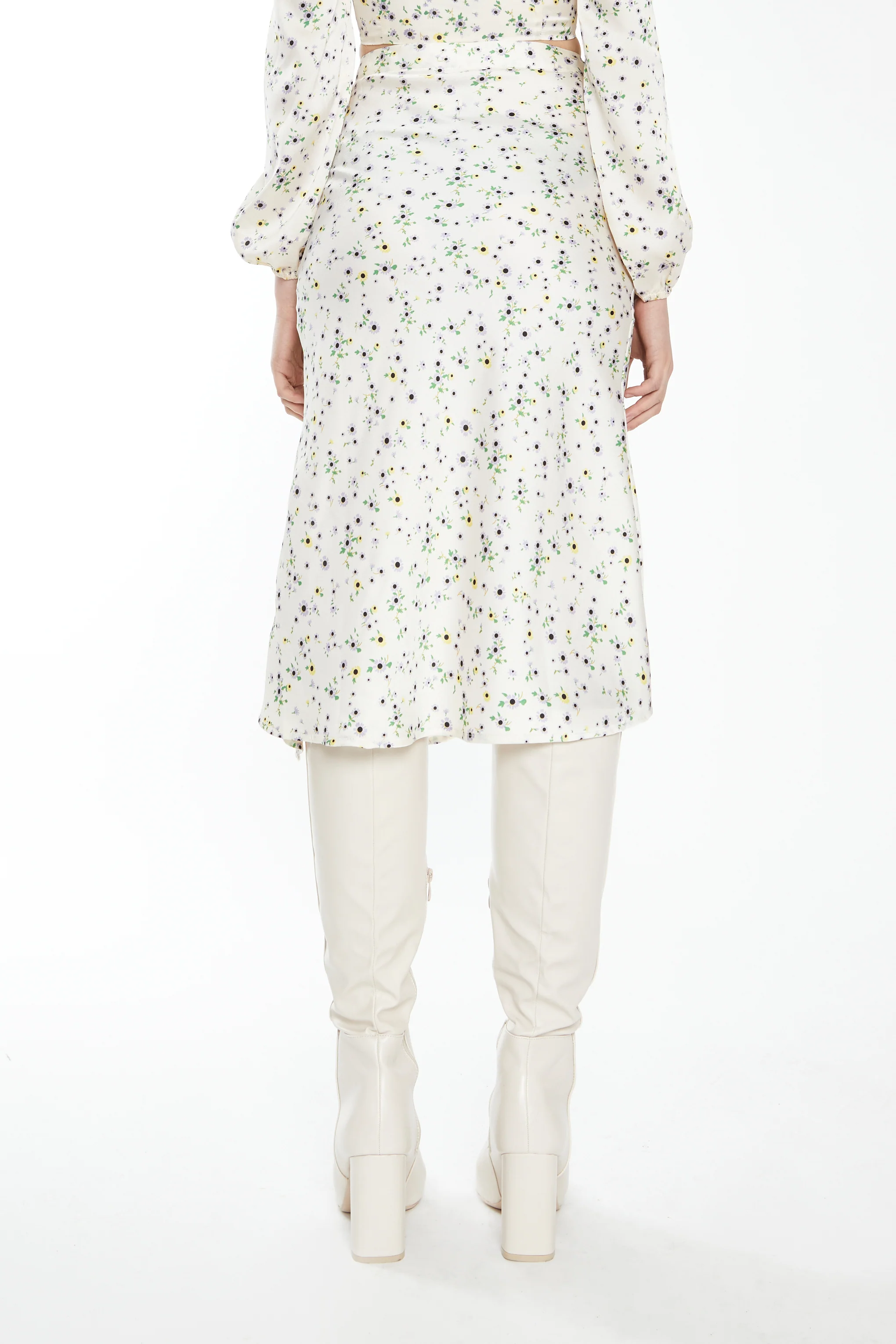 Glamorous Cream Lilac Floral Midi Skirt with Front Side Split - Image 2