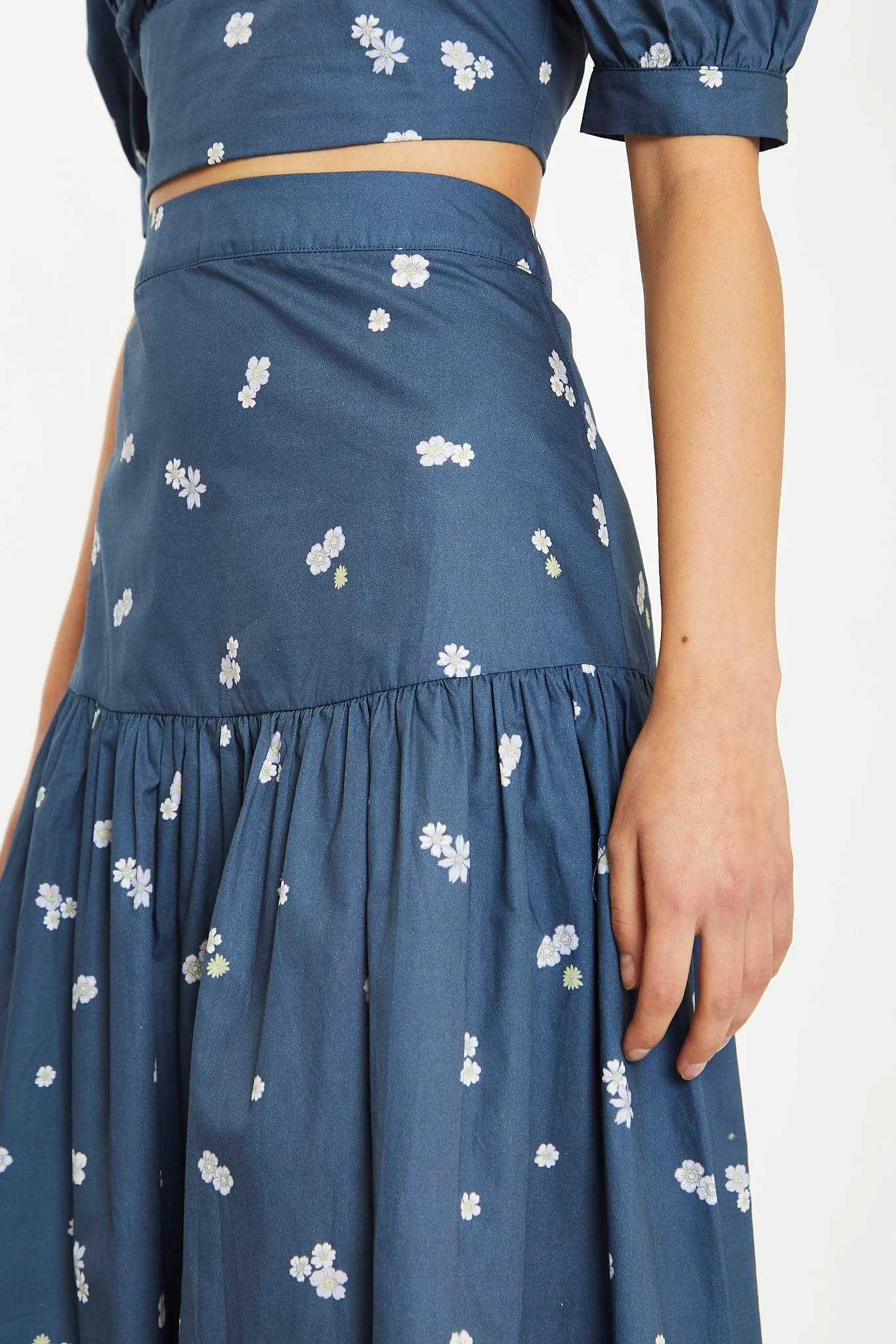 Navy Scattered Flower Midi Skirt - Image 4