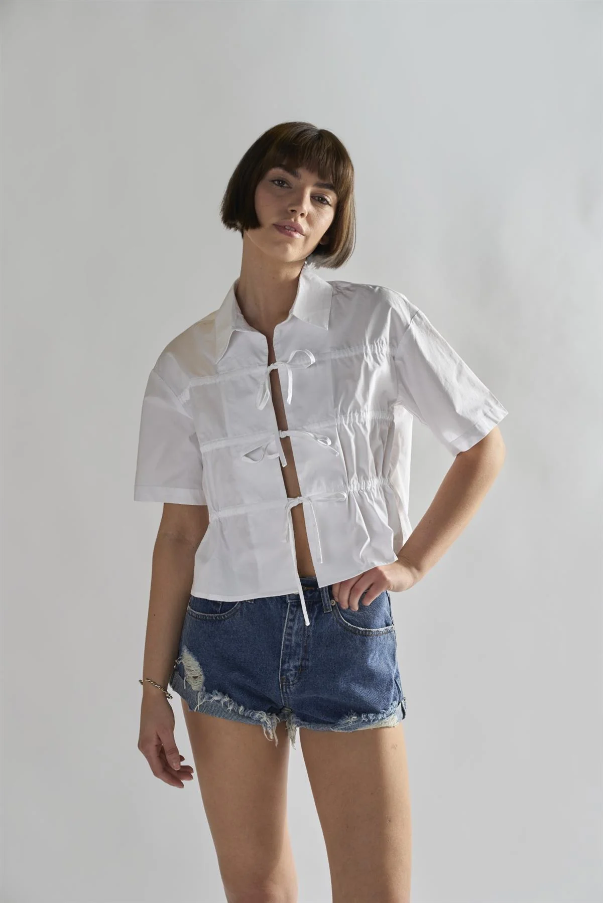 Mid-Stonewash Ripped Denim Shorts - Image 3