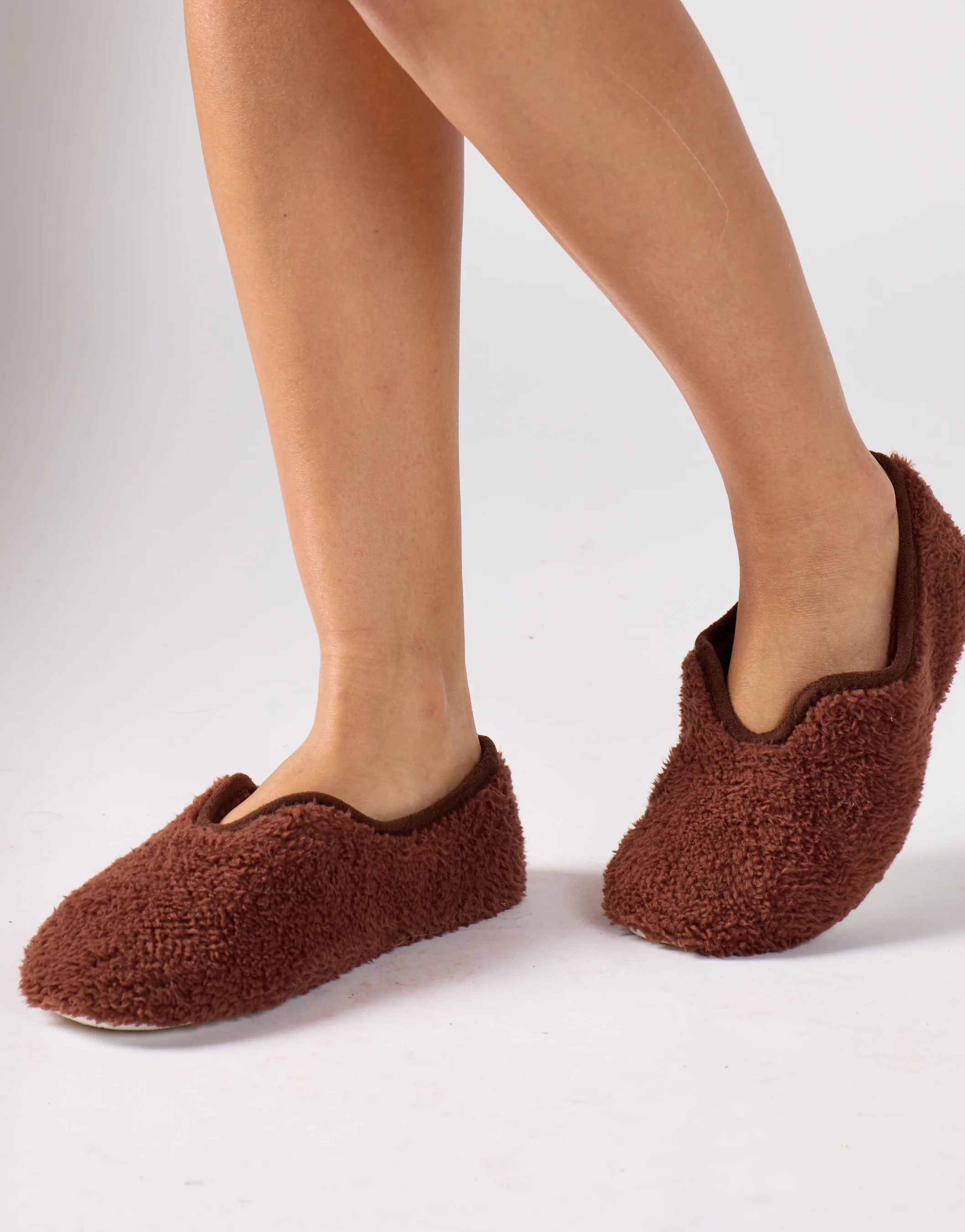 Mocha fluffy slippers
