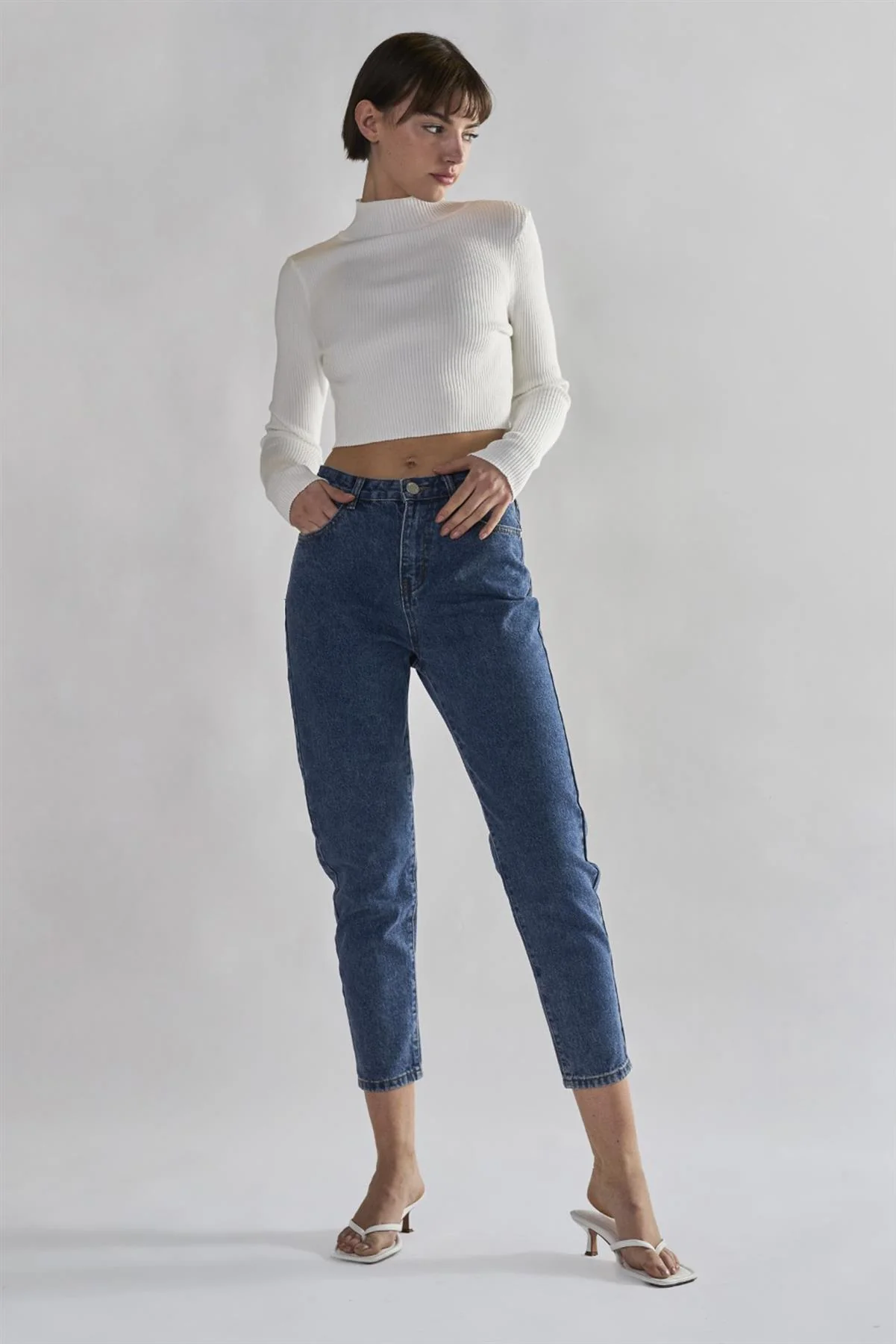 Off-White Mock-Neck-Crop-Tops