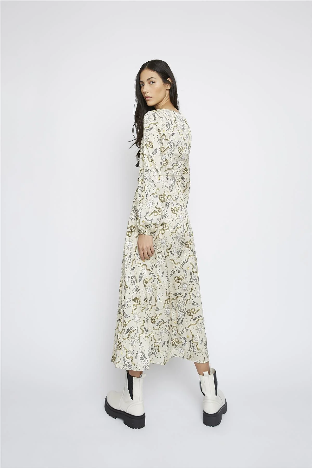 Stone-Sun-Moon Long-Puff-Sleeve-Button-Front Maxi-Dress - Image 2