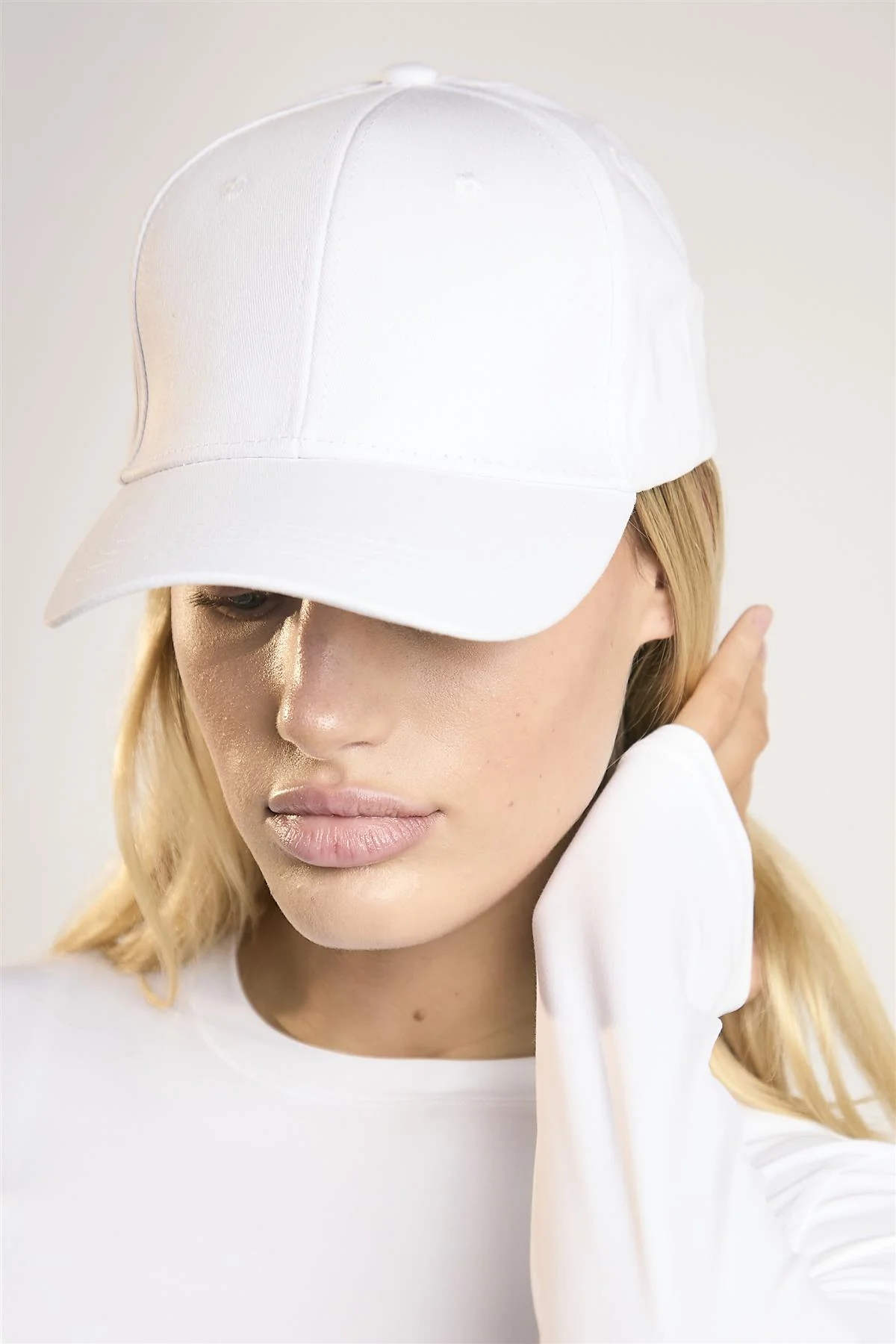 White Classic-Baseball Cap - Image 2